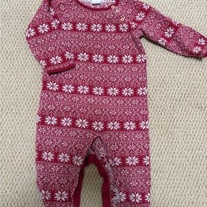 H&M Cozy Red and White Snowflake Kids One Piece sweater 6-9m